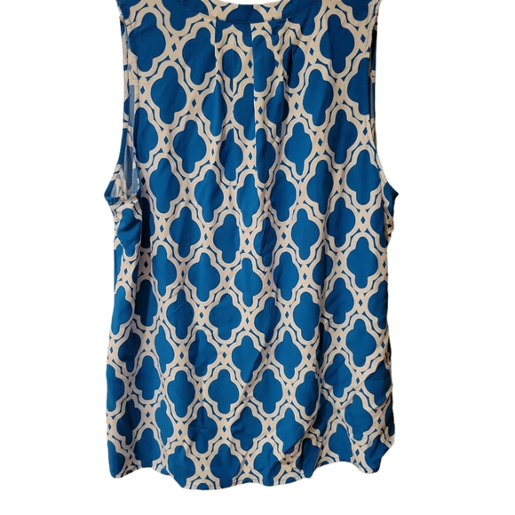 Crown & Ivy Blue & White Trellis Print Sleeveless Blouse - Picture 2 of 4